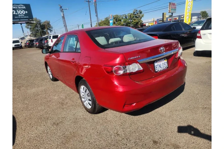 $8999 : 2012 Corolla LE image 9