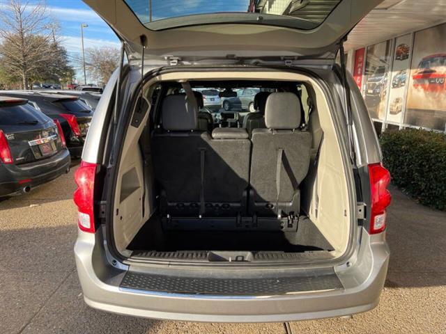 $15999 : 2019 Grand Caravan SXT 35th A image 6