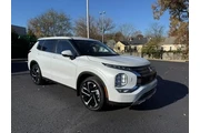 $24533 : Mitsubishi Outlander 2023 AW thumbnail