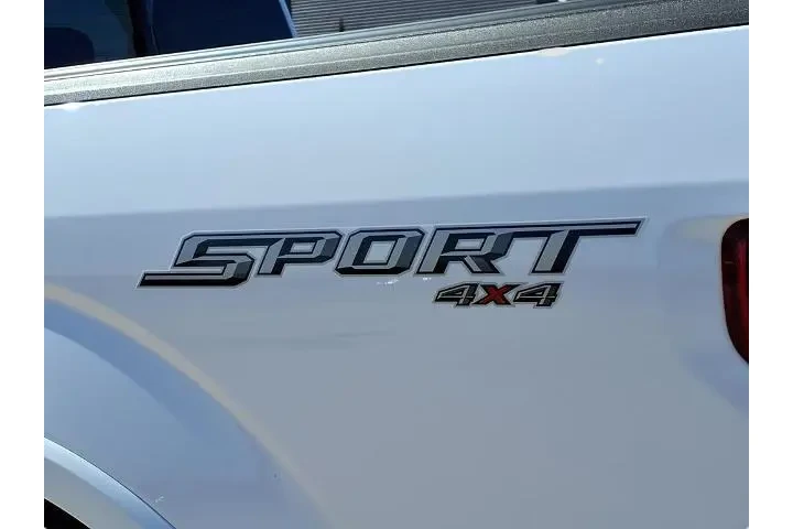 $28647 : Ford F-150 2018 4x4 Lariat 4 image 8