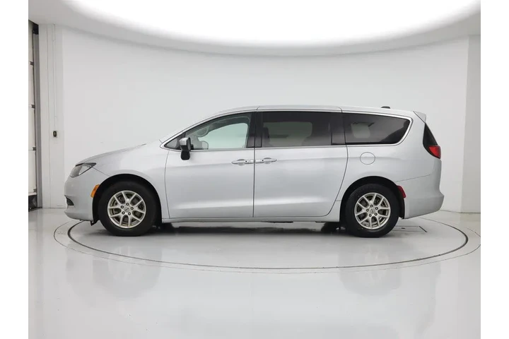 $21998 : Chrysler Voyager 2022 LX 4dr image 3