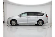 $21998 : Chrysler Voyager 2022 LX 4dr thumbnail