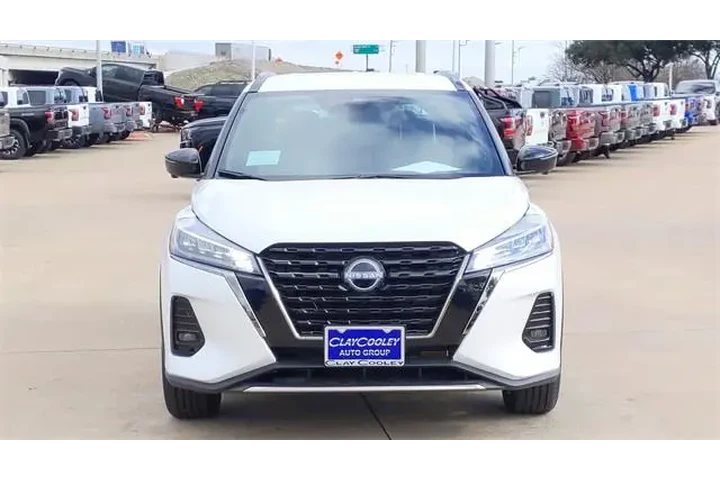 $20950 : Nissan Kicks 2024 SR 4dr Cro image 10