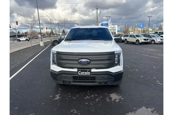 $38489 : Ford F-150 Lightning 2023 AW image 10