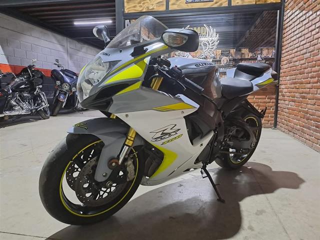 $3500 : Suzuki GSXR sport 2022 image 3