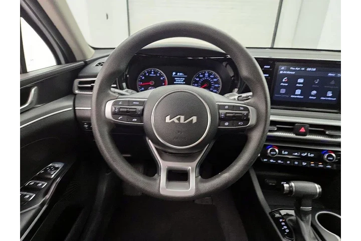 $22998 : Kia K5 2023 LXS 4dr Sedan image 10