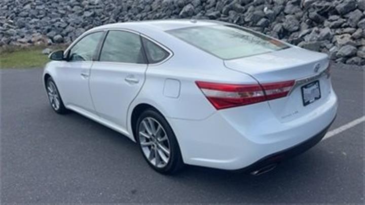 $17997 : PRE-OWNED 2014 TOYOTA AVALON image 7