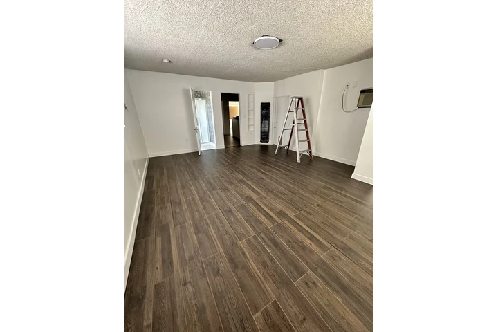 $2500 : Newly remodeled 2 Bedroom image 7