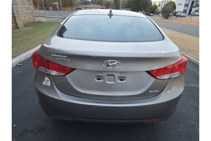 $7490 : Hyundai ELANTRA 2011 GLS 4dr image 6