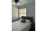 $1200 : CUARTO CON BANO HOMESTEAD thumbnail