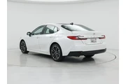 $33998 : Toyota Camry 2025 XLE 4dr Se thumbnail