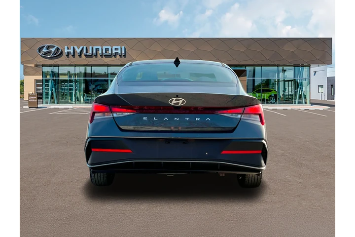 $24995 : Hyundai ELANTRA 2024 SEL 4dr image 6