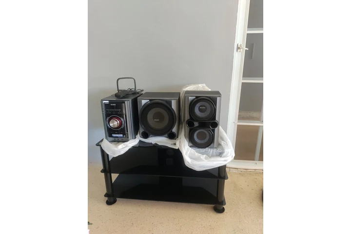 $100 : Vendo Mesa en cristal. image 1