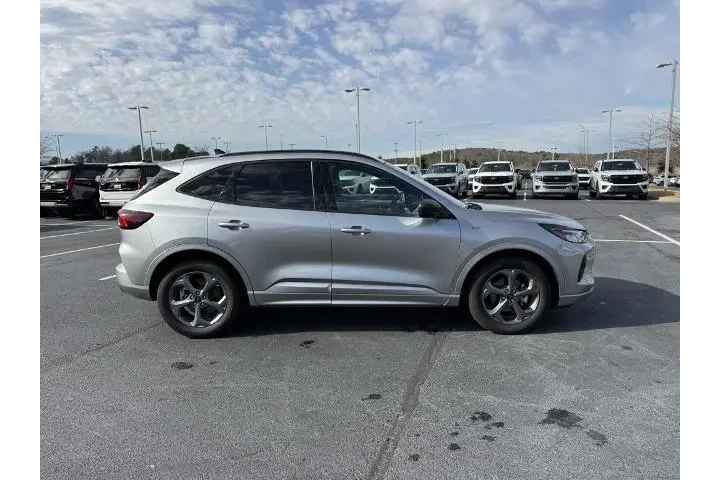 $21498 : Ford Escape 2024 ST-Line 4dr image 9
