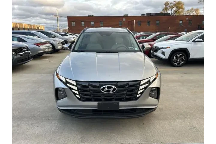 $22000 : Hyundai TUCSON 2023 AWD SEL image 9