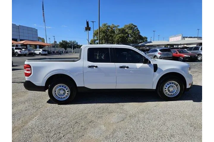$24500 : Ford Maverick 2023 AWD XL 4d image 2