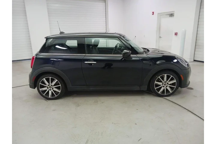 $19998 : MINI Hardtop 2 Door 2022 Coo image 4