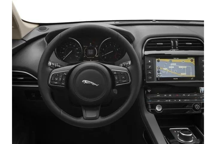 $13690 : Jaguar F-PACE 2017 AWD 35t P image 7