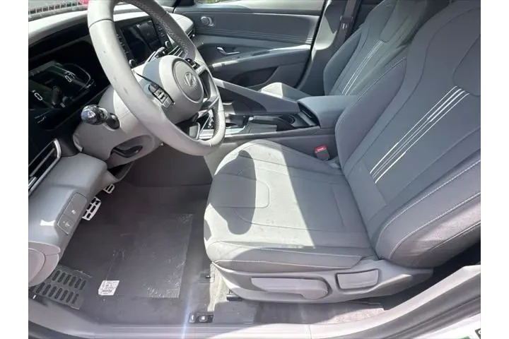 $20420 : Hyundai ELANTRA 2025 SEL Spo image 9