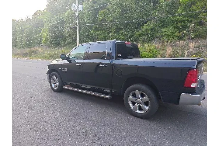 $19965 : Ram 1500 2018 4x4 Big Horn 4 image 4