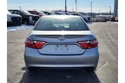 $13598 : Toyota Camry 2017 SE 4dr Sed thumbnail