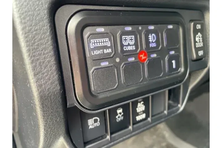 $39100 : Toyota Tacoma 2023 4x4 Trail image 10