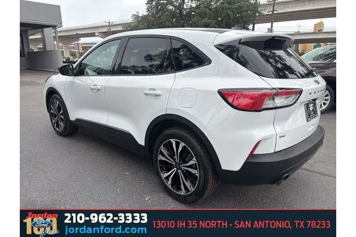 $18237 : Ford Escape 2022 SE 4dr SUV image 4