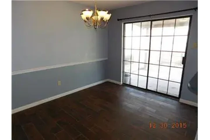 $1300 : Rental property with 3 bedro image 7