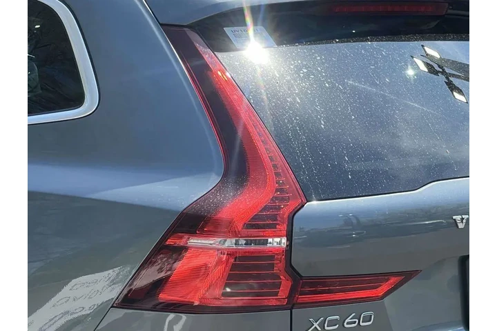 $26000 : Volvo XC60 2020 AWD T5 Inscr image 8