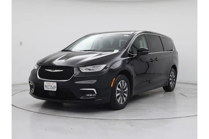 $26998 : Chrysler Pacifica Plug-In Hy image 4