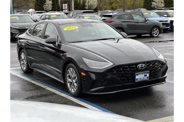 $20777 : Hyundai SONATA 2023 SEL 4dr image 5