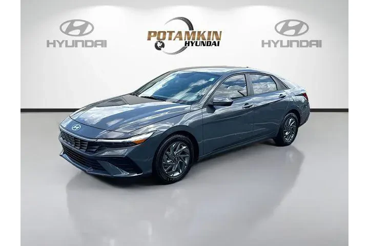 $18422 : Hyundai ELANTRA 2024 SEL 4dr image 1