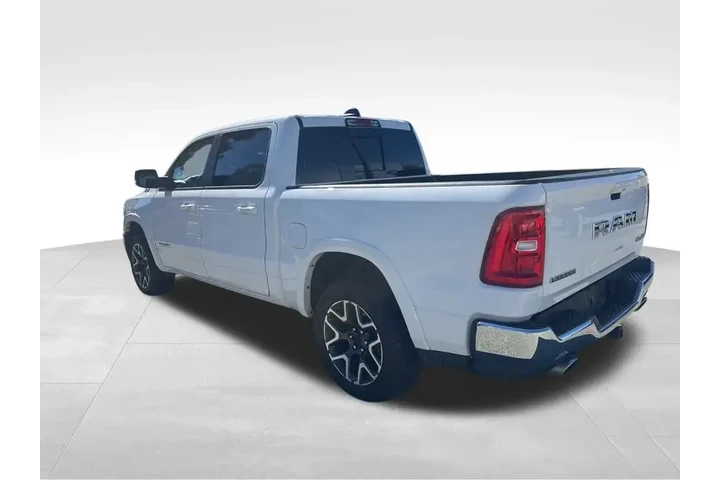 $38910 : Ram 1500 2025 4x4 Laramie 4d image 4
