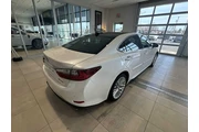 $22800 : Lexus ES 350 2017 4dr Sedan thumbnail