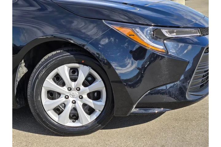 $22980 : Toyota Corolla 2024 LE 4dr S image 9
