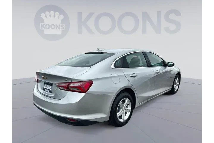 $15000 : Chevrolet Malibu 2022 LT 4dr image 5