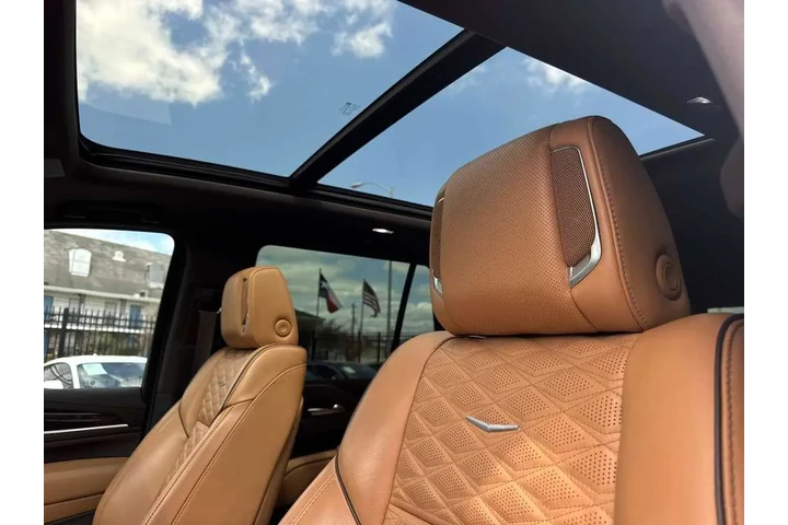 2021 Escalade Sport AWD image 9