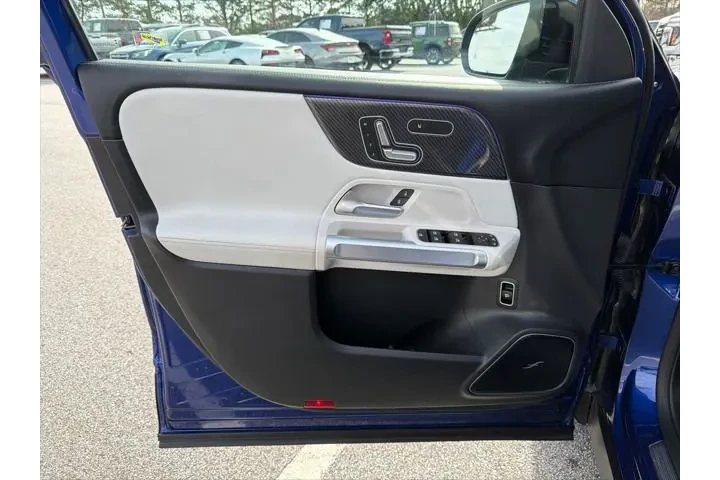 $24691 : Mercedes-Benz GLB 2021 AWD G image 10