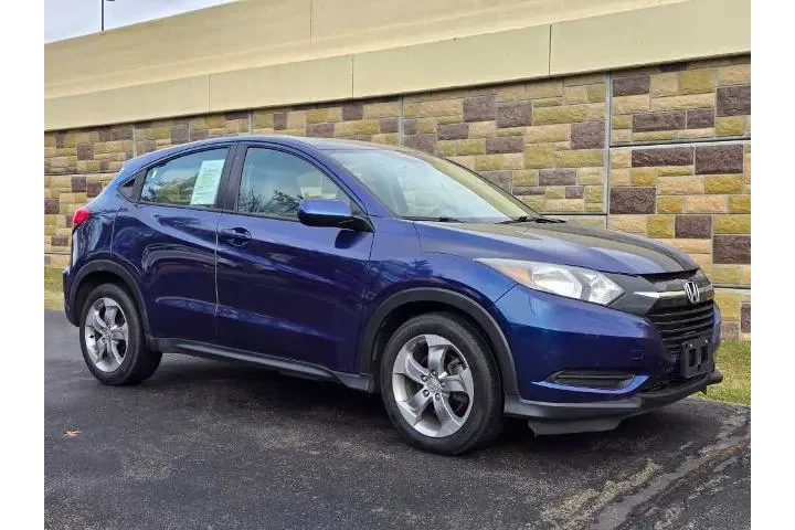 $12495 : Honda HR-V 2017 LX 4dr Cross image 5