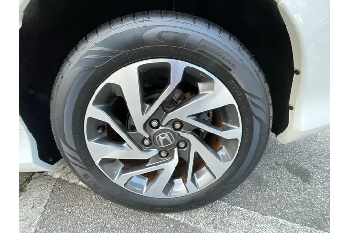 $13685 : Honda Civic 2020 LX 2dr Coup image 10