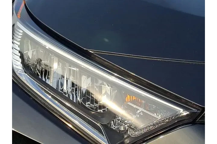 $27495 : Toyota RAV4 2021 AWD XLE 4dr image 9