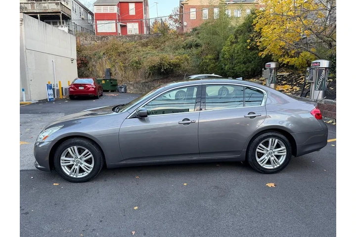 $10995 : 2013 G37 Sedan x image 8