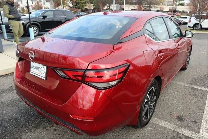 $16922 : Nissan Sentra 2025 SV 4dr Se image 6