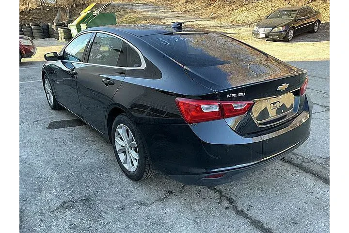 $20558 : Chevrolet Malibu 2024 LT 4dr image 5