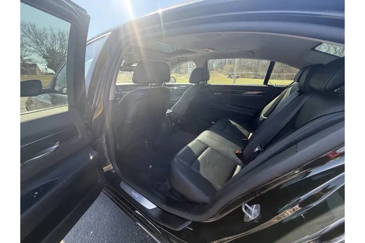 $11999 : 2015 BMW 7 Series 740Li image 5