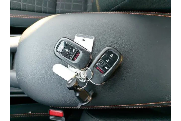 $25000 : Honda HR-V 2023 Sport 4dr Cr image 10