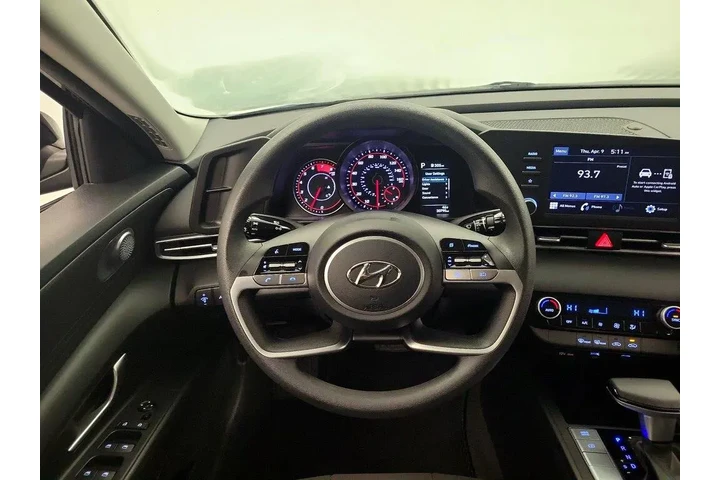 $21998 : Hyundai ELANTRA 2023 SEL 4dr image 10