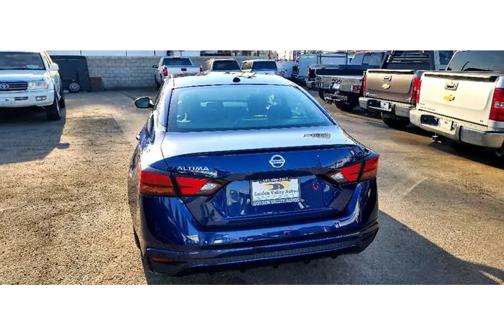 $12499 : 2020 Altima image 6