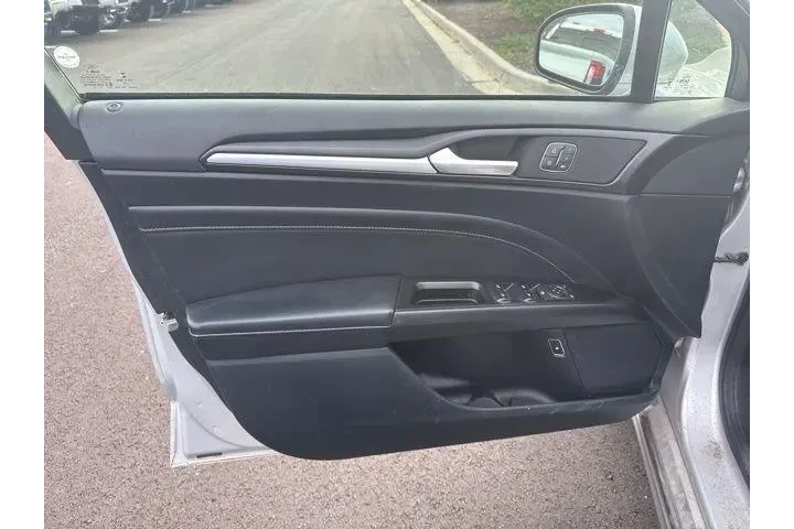 $15000 : Ford Fusion Energi 2019 Tita image 8