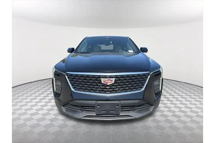 $29993 : Cadillac XT4 2024 Luxury 4dr image 2